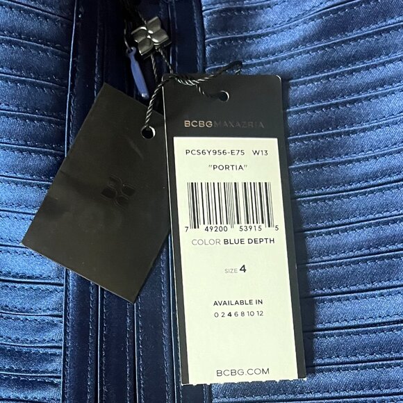 BCBG Max Azria Illusion Neckline Banded Navy Dress- Size 4- NWT - Picture 3 of 4